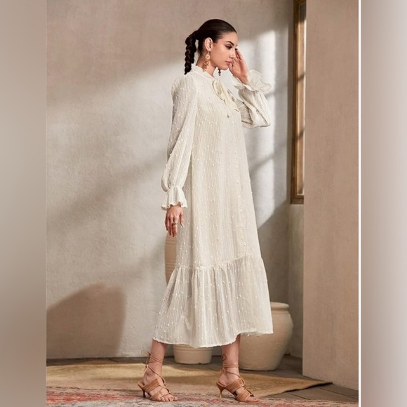 Cream Bow-Tie Dress - Picture 2 of 8